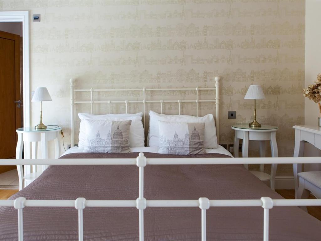 Birch House 5*